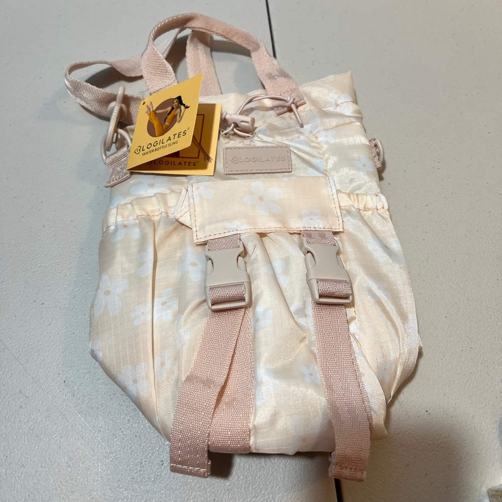 NEW Blogilates Water Bottle Sling - Peach